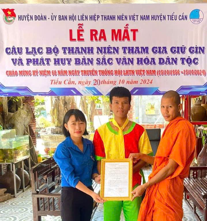 TIỂU CẦN RA MẮT CLB THANH NIÊN THAM GIA GIỮ GÌN VÀ PHÁT HUY BẢN SẮC VĂN HÓA DÂN TỘC” CỦA ĐỒNG BÀO DÂN TỘC KHMER